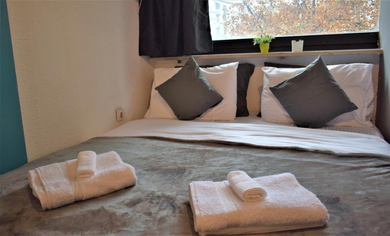 M - Square Private Rooms 스코페 외부 사진