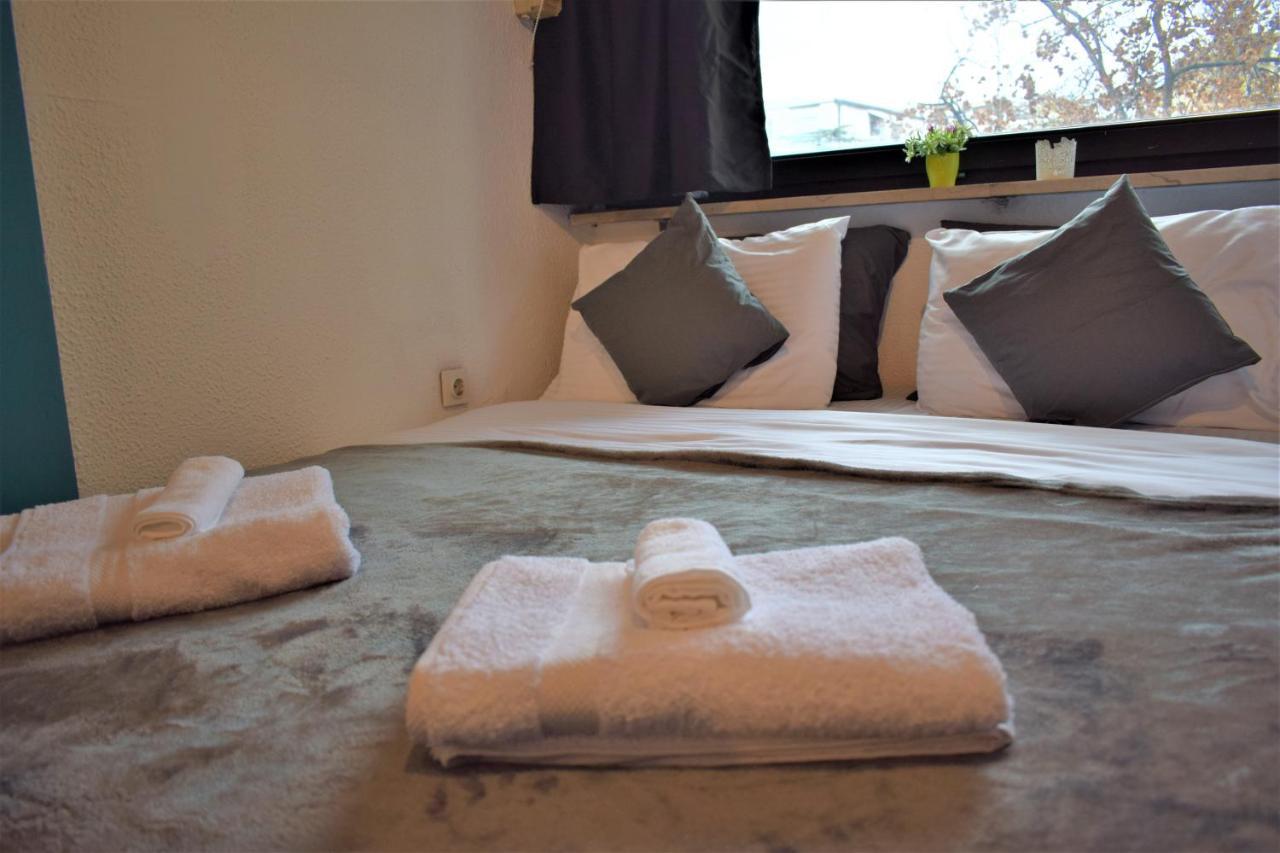 M - Square Private Rooms 스코페 외부 사진