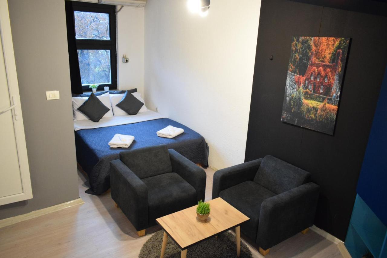 M - Square Private Rooms 스코페 외부 사진