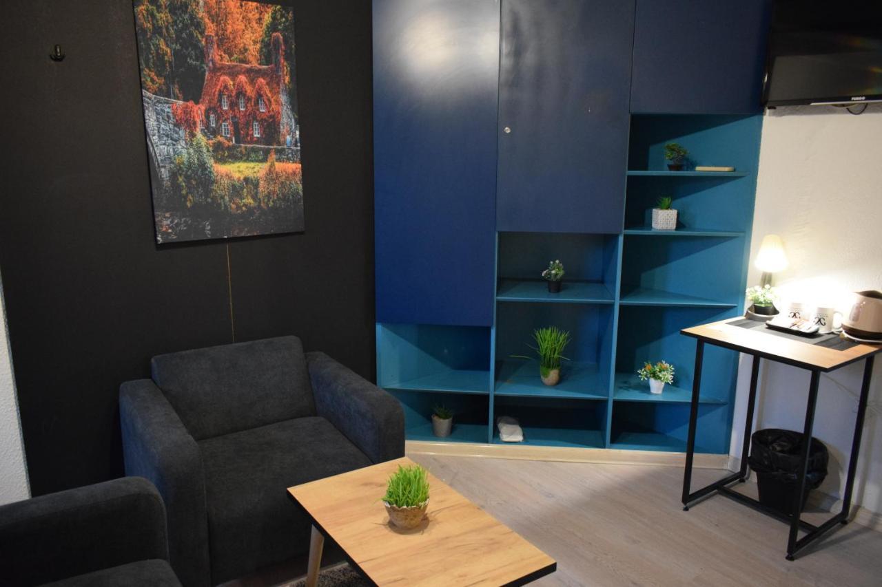 M - Square Private Rooms 스코페 외부 사진