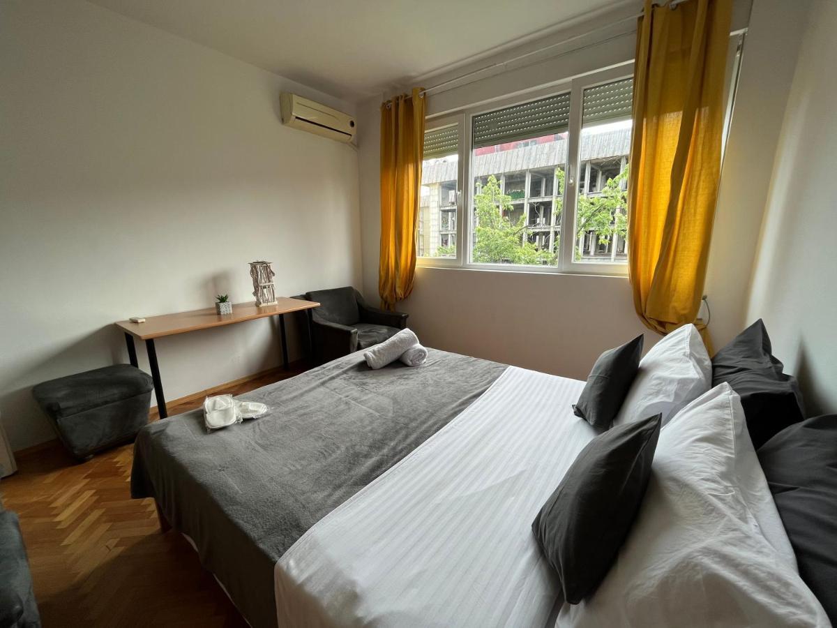 M - Square Private Rooms 스코페 외부 사진