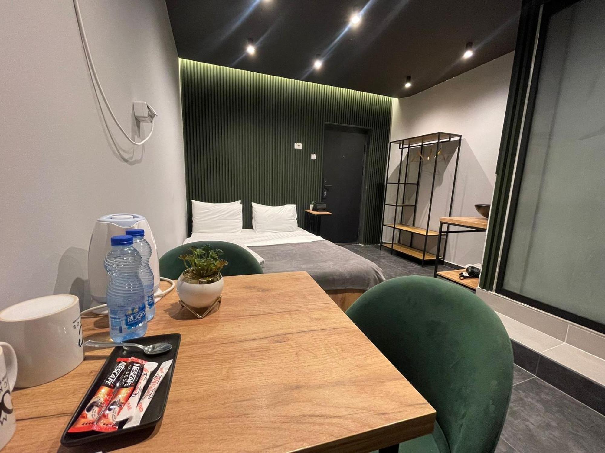 M - Square Private Rooms 스코페 객실 사진